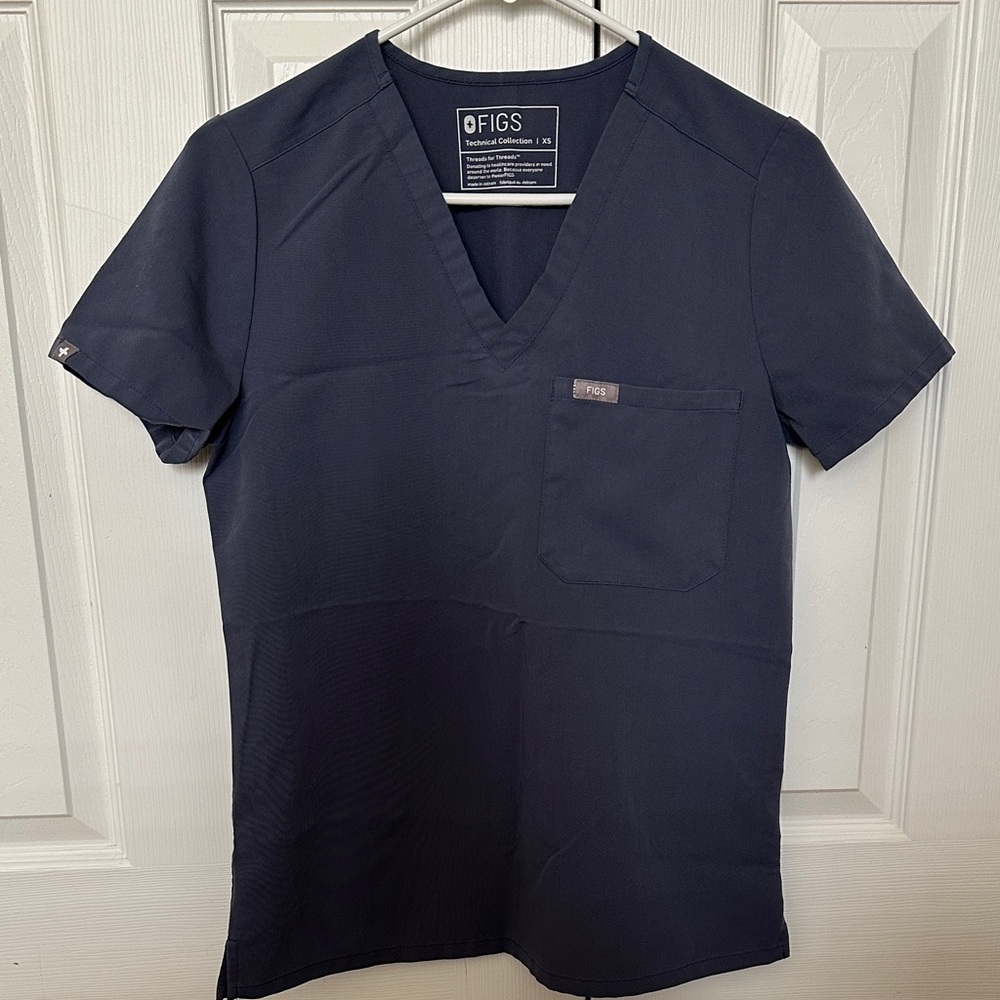 Figs Space Navy Catarina One-Pocket Scrub Top